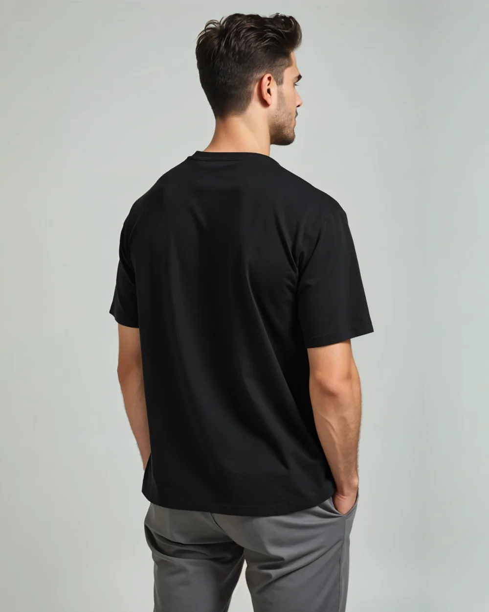 Modelo_Overzie_tshirt_black_back